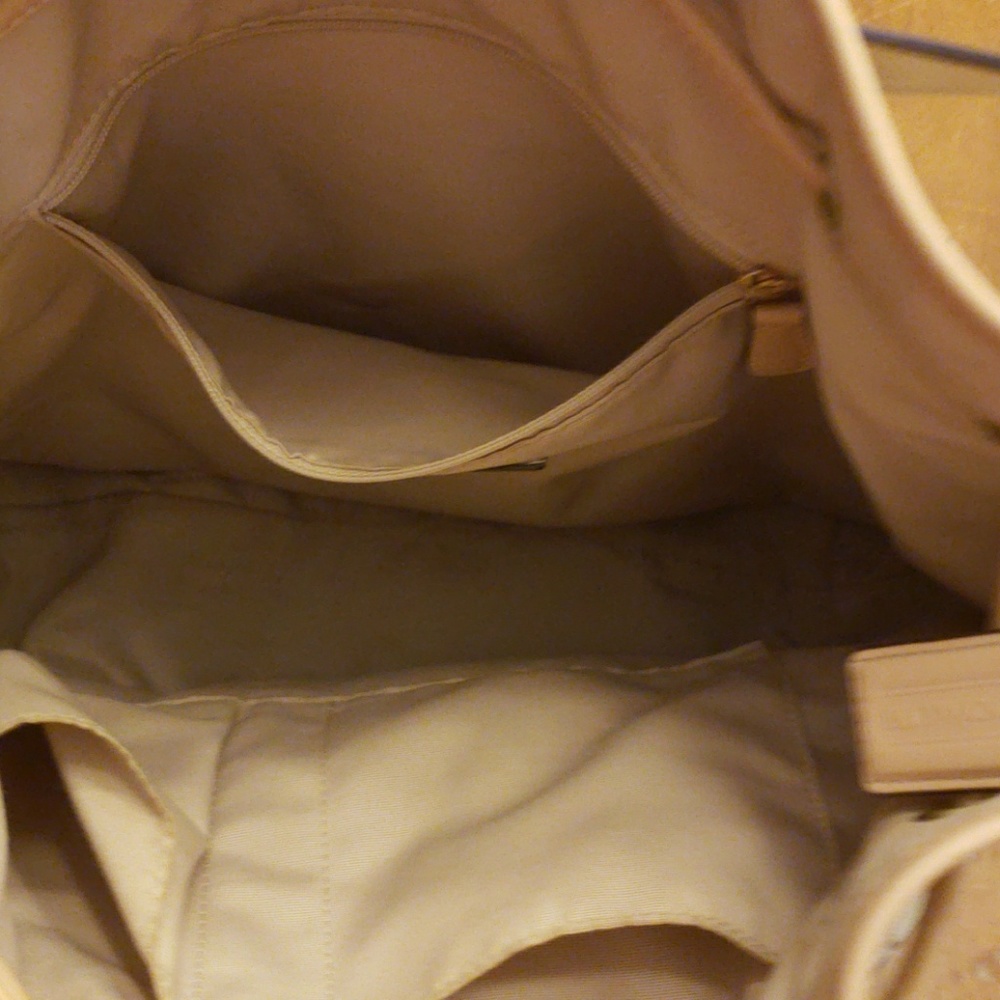 Coach Purse - Picture 5 of 8